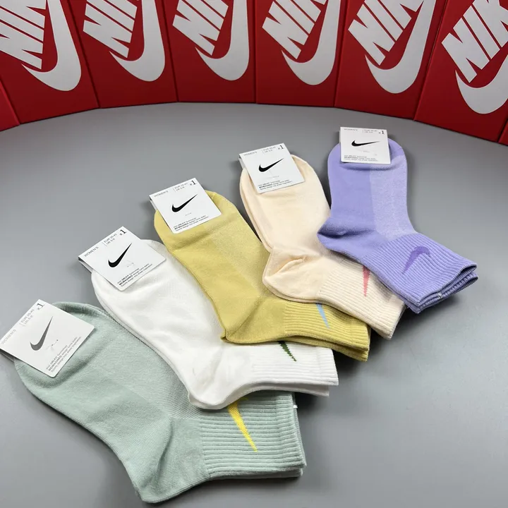 スーパーコピー ナイキ 靴下