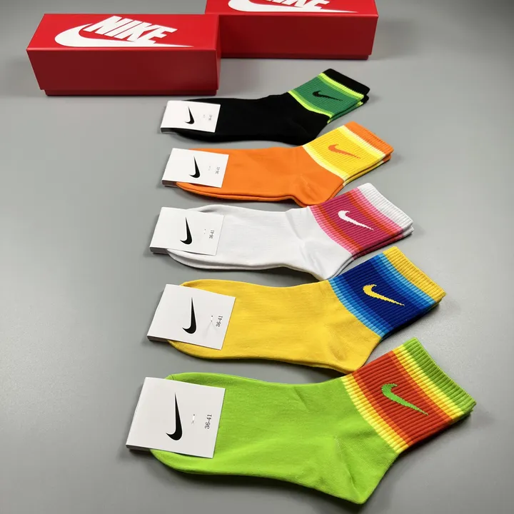 スーパーコピー ナイキ 靴下