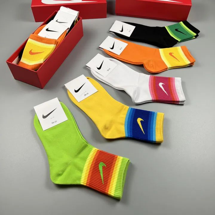 スーパーコピー ナイキ 靴下