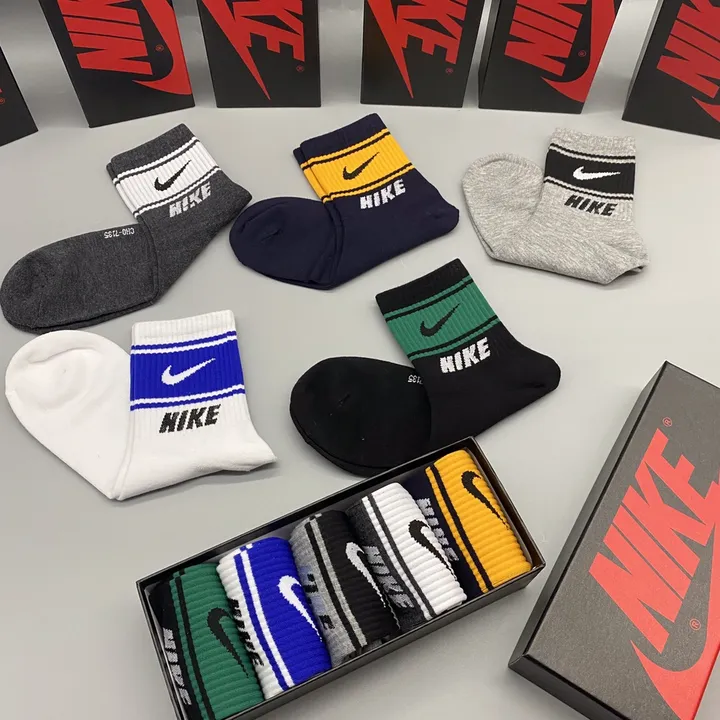 スーパーコピー ナイキ 靴下