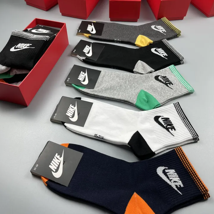 スーパーコピー ナイキ 靴下