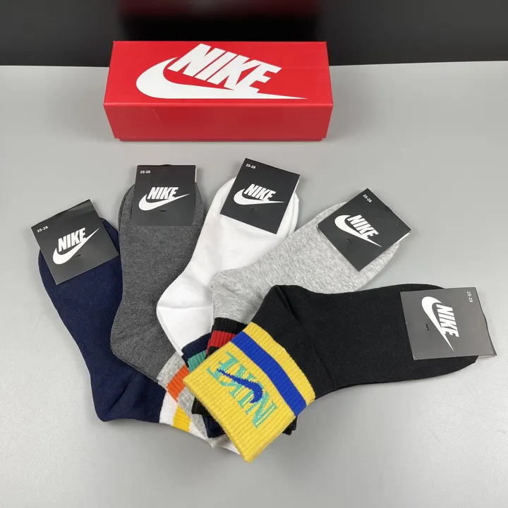 スーパーコピー ナイキ 靴下