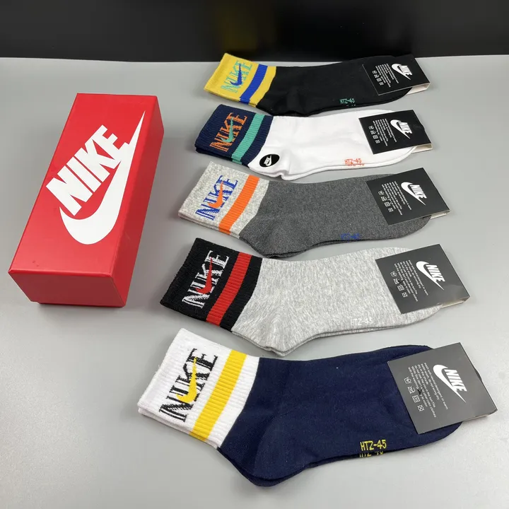 スーパーコピー ナイキ 靴下