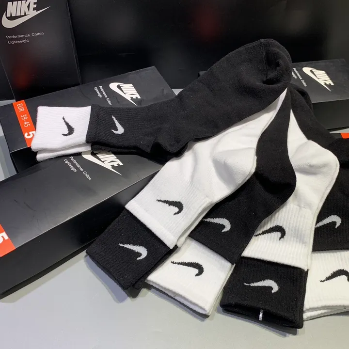 スーパーコピー ナイキ 靴下