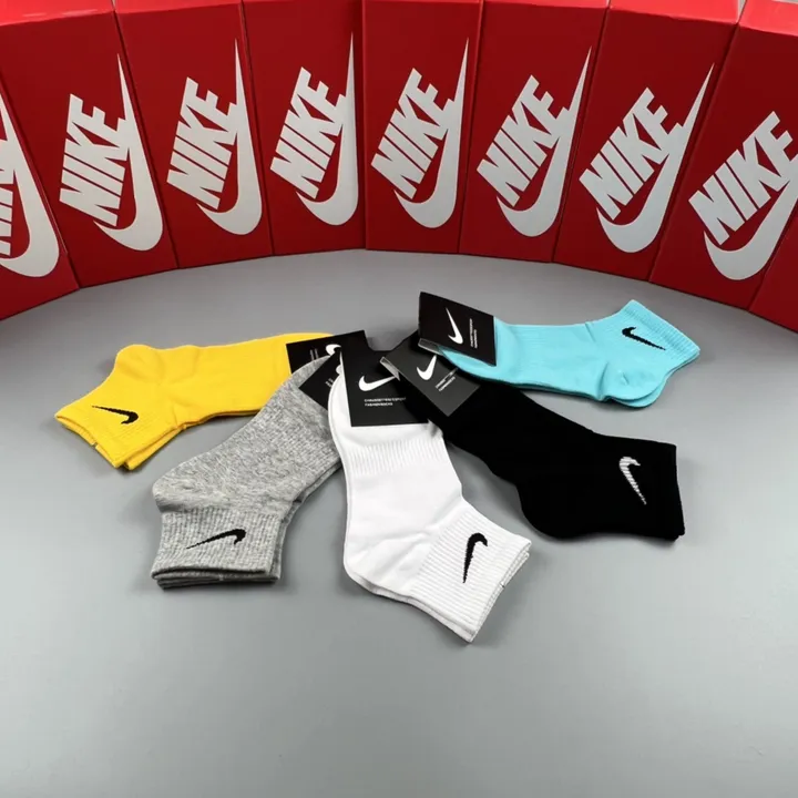 スーパーコピー ナイキ 靴下