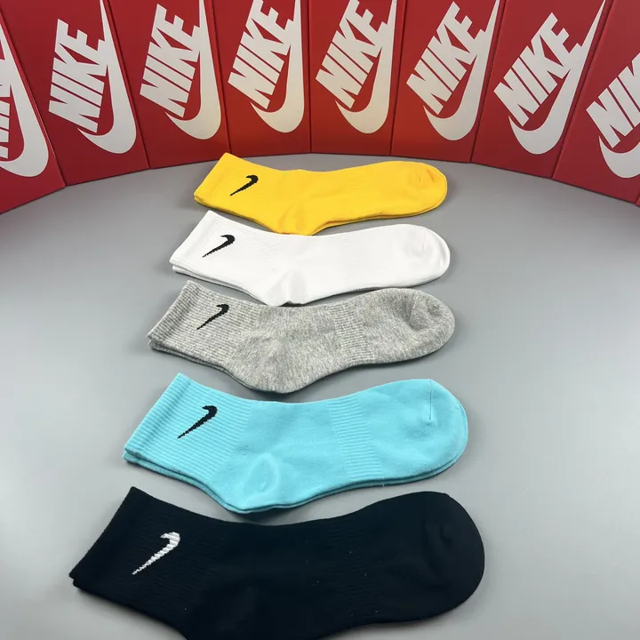 スーパーコピー ナイキ 靴下