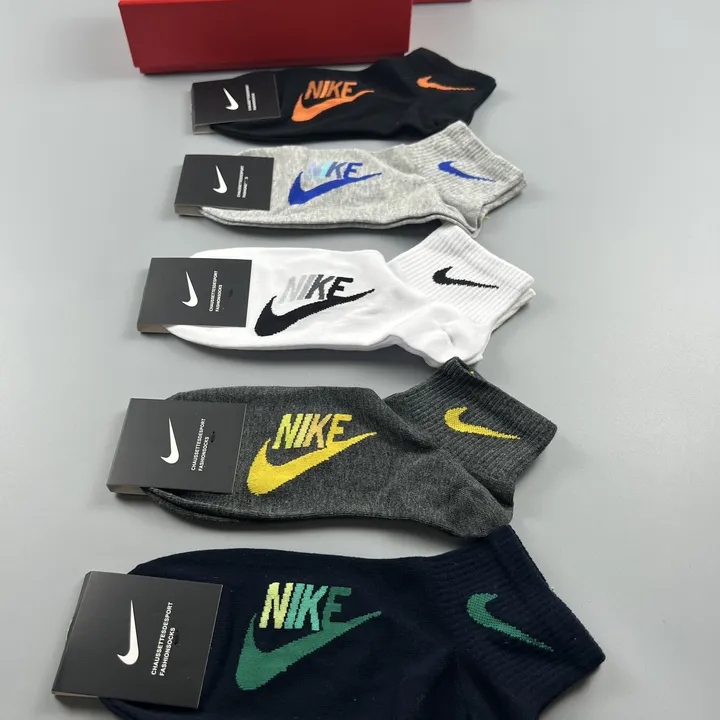 スーパーコピー ナイキ 靴下