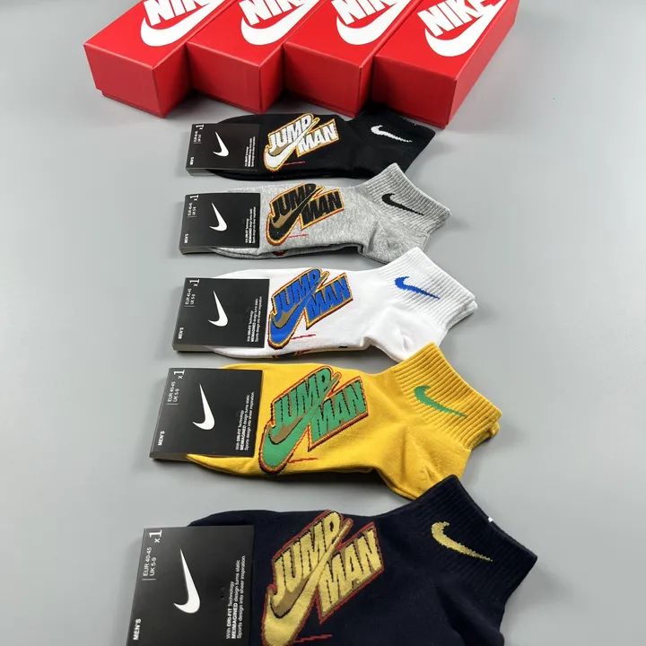 スーパーコピー ナイキ 靴下