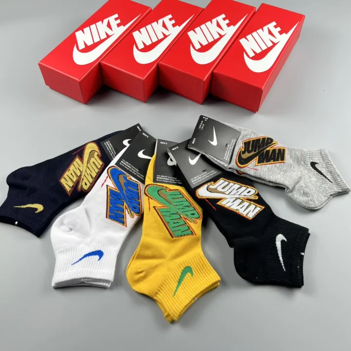 スーパーコピー ナイキ 靴下