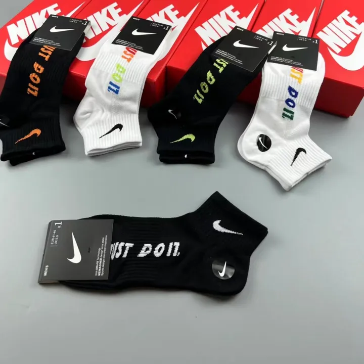 スーパーコピー ナイキ 靴下