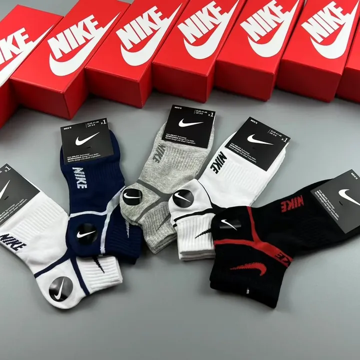 スーパーコピー ナイキ 靴下