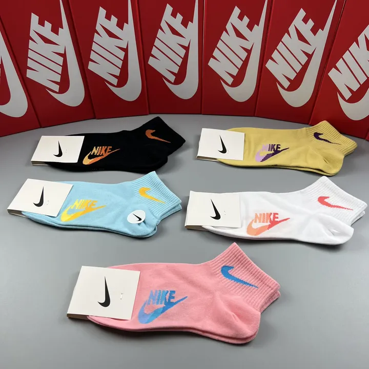 スーパーコピー ナイキ 靴下