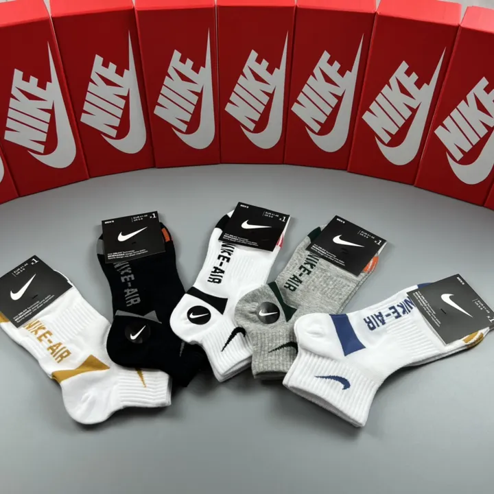 スーパーコピー ナイキ 靴下