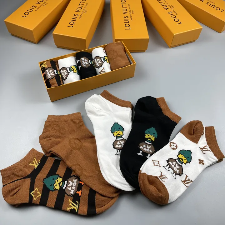 スーパーコピー ルイヴィトン 靴下