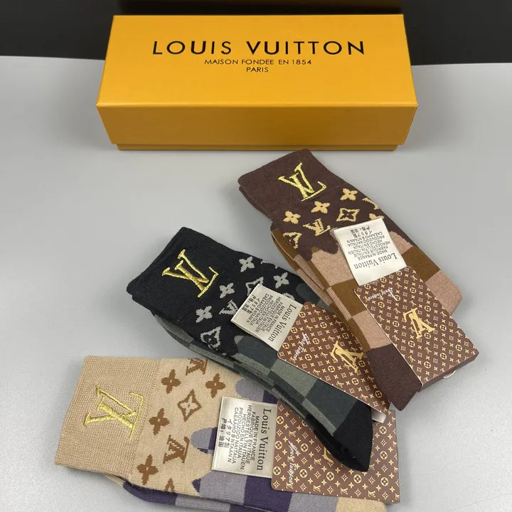 スーパーコピー ルイヴィトン 靴下