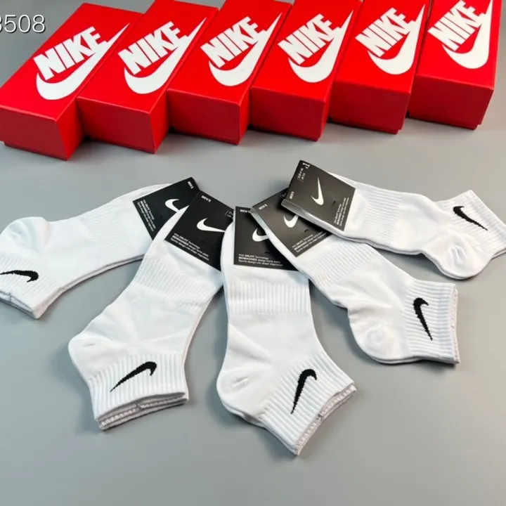スーパーコピー ナイキ 靴下