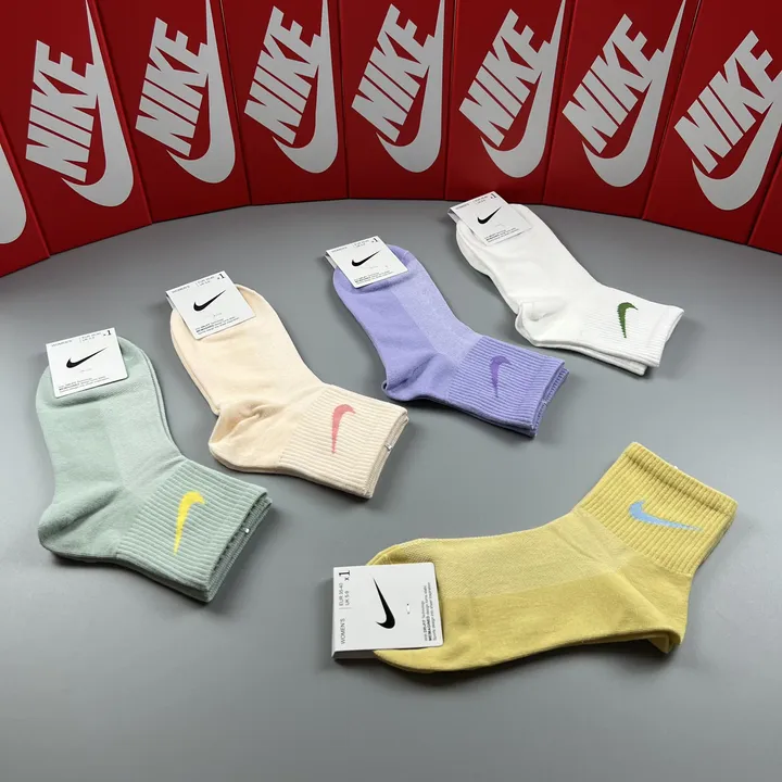 スーパーコピー ナイキ 靴下