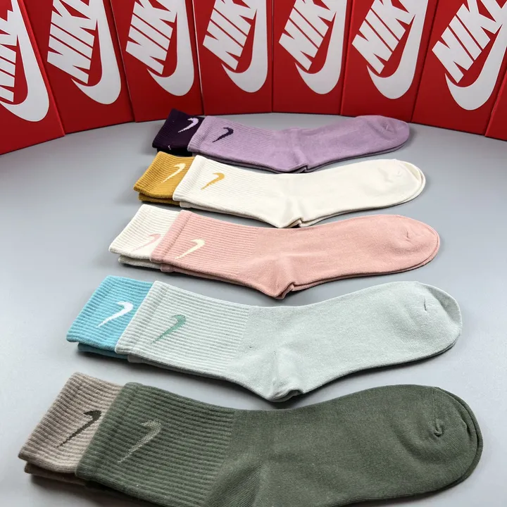 スーパーコピー ナイキ 靴下