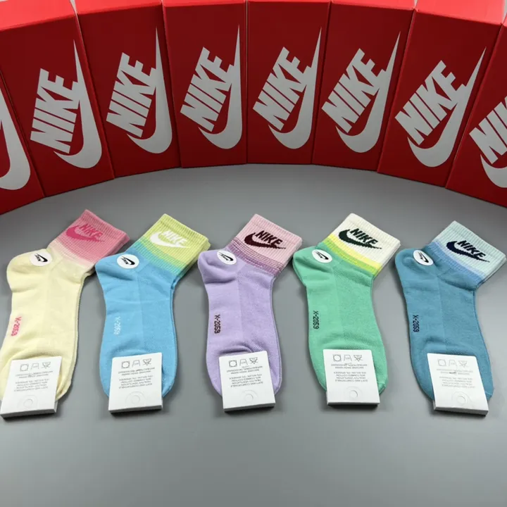 スーパーコピー ナイキ 靴下