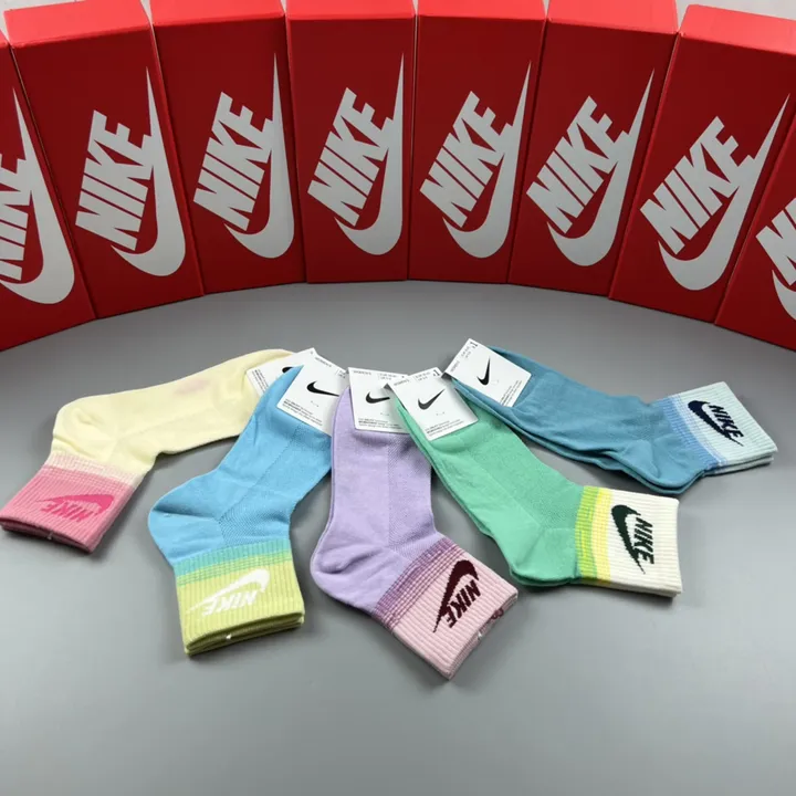 スーパーコピー ナイキ 靴下