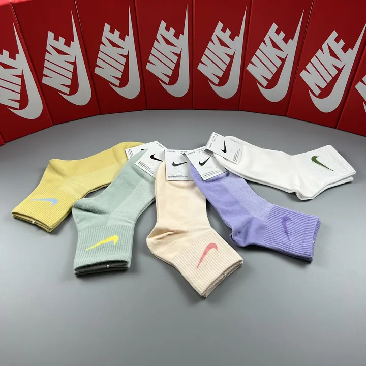 スーパーコピー ナイキ 靴下