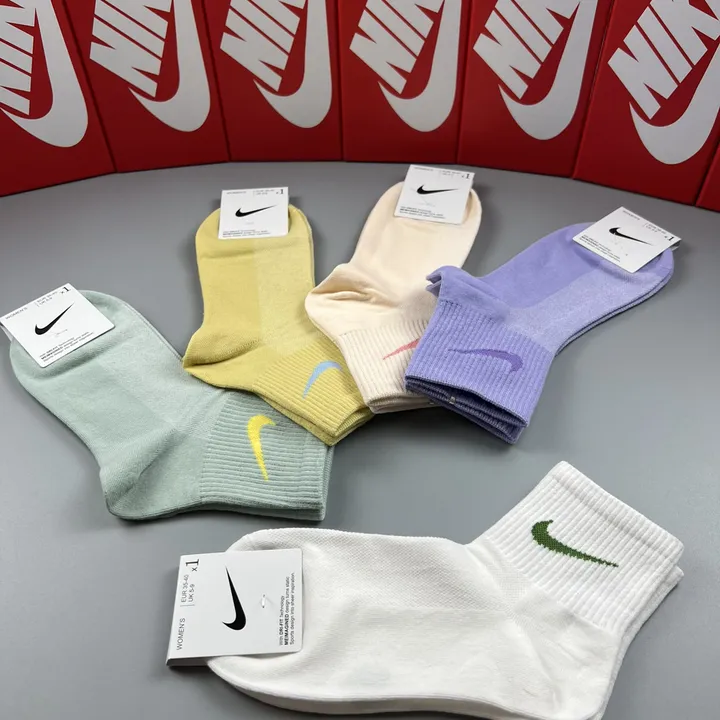 スーパーコピー ナイキ 靴下