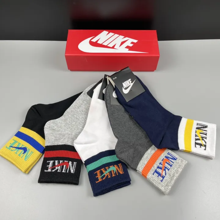 スーパーコピー ナイキ 靴下