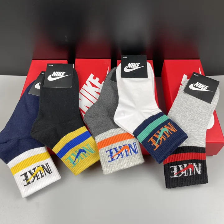 スーパーコピー ナイキ 靴下