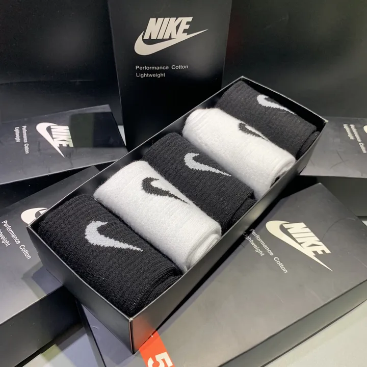 スーパーコピー ナイキ 靴下