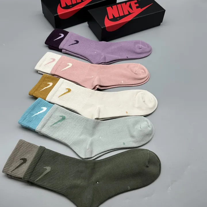 スーパーコピー ナイキ 靴下