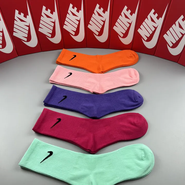 スーパーコピー ナイキ 靴下