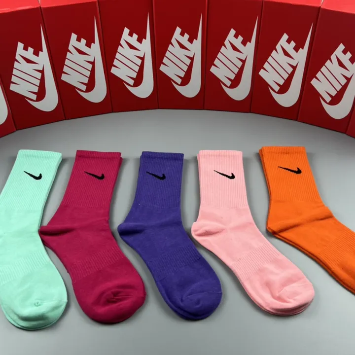スーパーコピー ナイキ 靴下