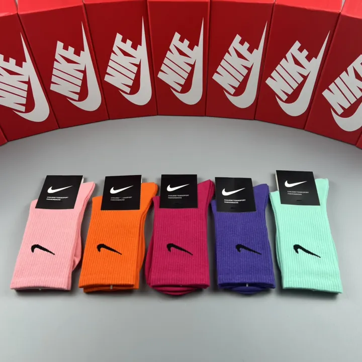 スーパーコピー ナイキ 靴下