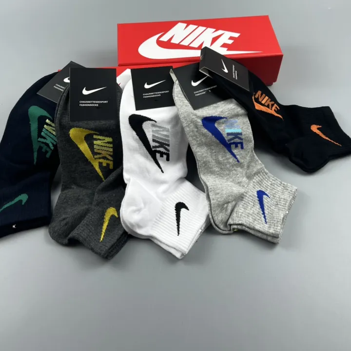 スーパーコピー ナイキ 靴下