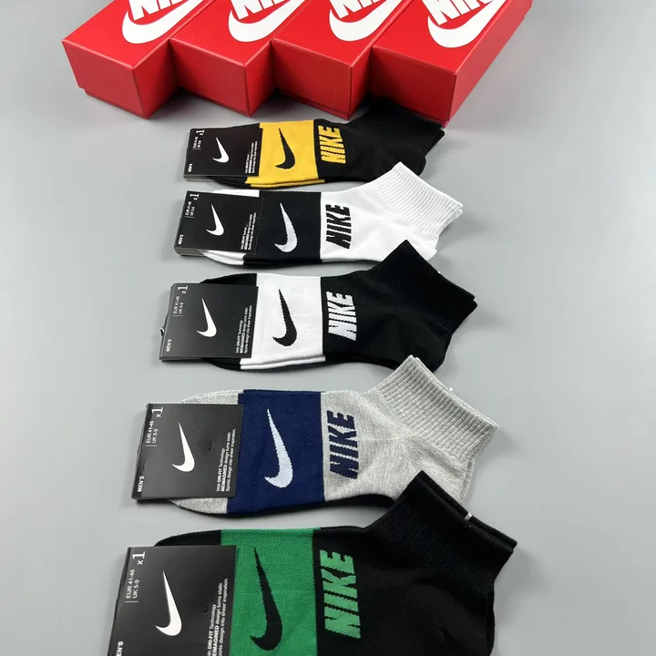 スーパーコピー ナイキ 靴下