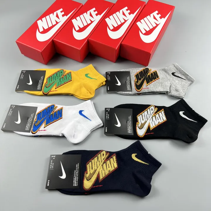 スーパーコピー ナイキ 靴下