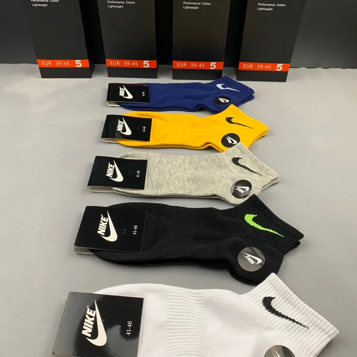 スーパーコピー ナイキ 靴下