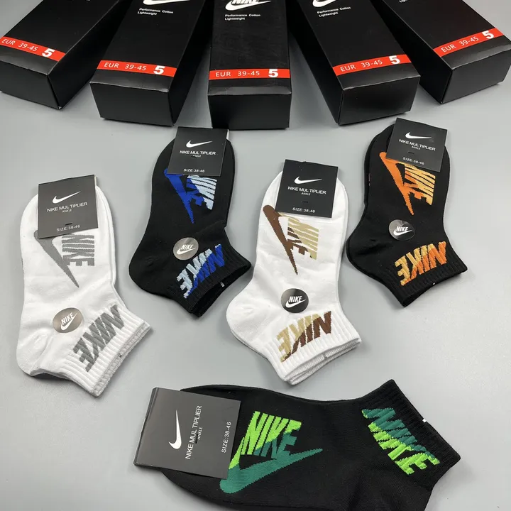 スーパーコピー ナイキ 靴下