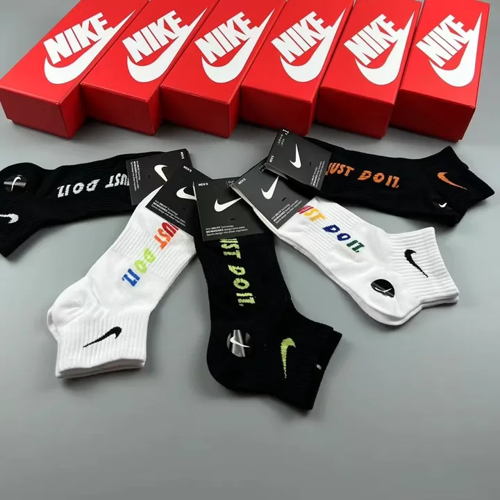 スーパーコピー ナイキ 靴下