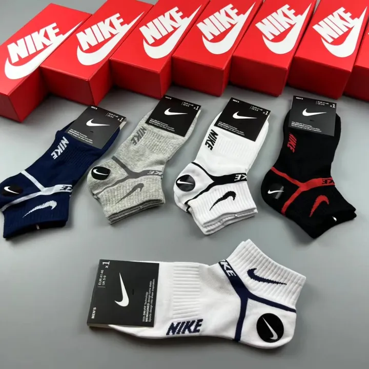スーパーコピー ナイキ 靴下