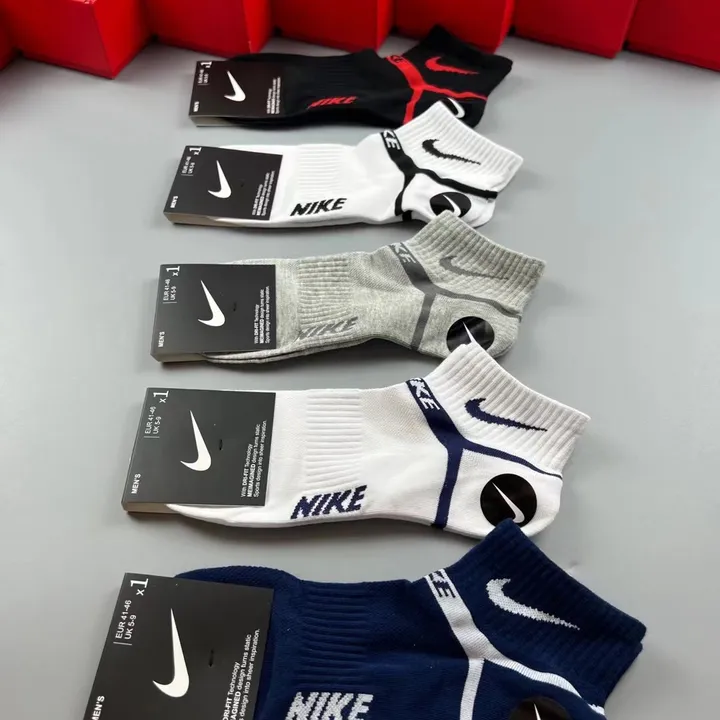 スーパーコピー ナイキ 靴下