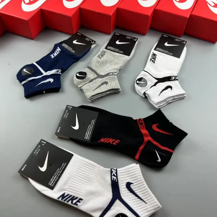 スーパーコピー ナイキ 靴下