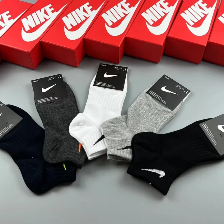 スーパーコピー ナイキ 靴下