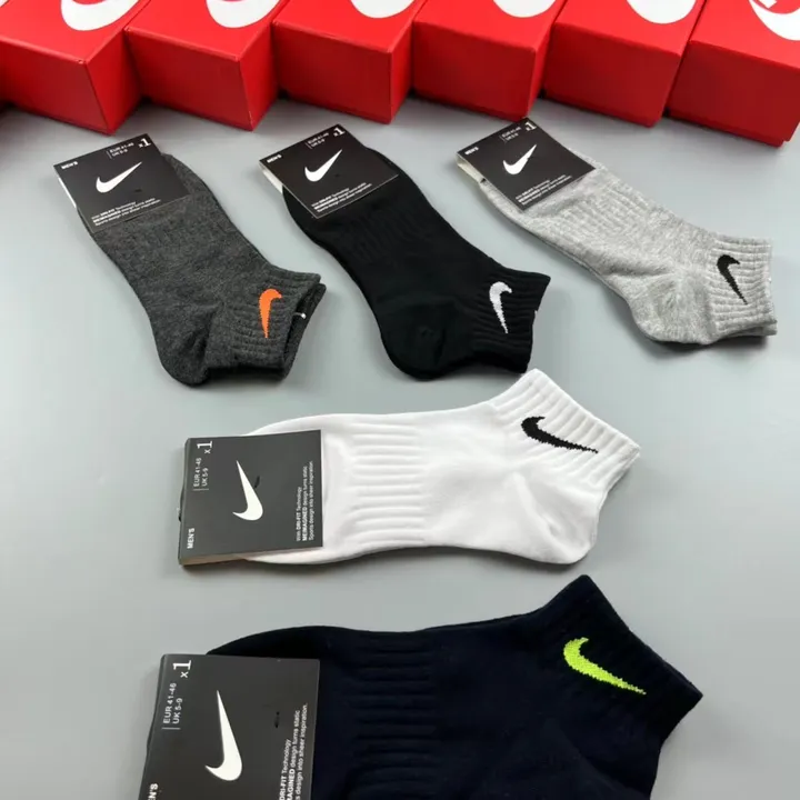 スーパーコピー ナイキ 靴下