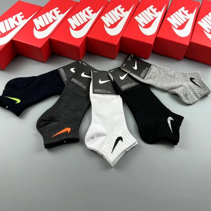 スーパーコピー ナイキ 靴下