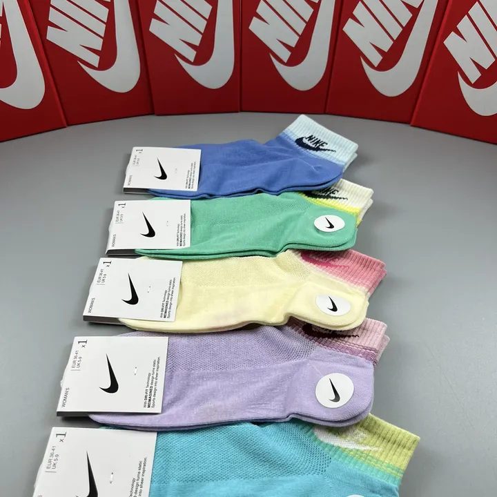 スーパーコピー ナイキ 靴下