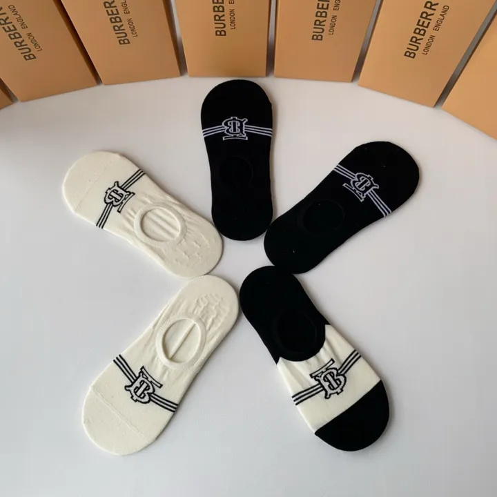 スーパーコピー プラダ 靴下