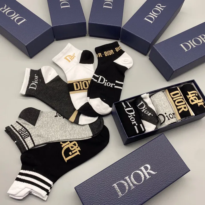 スーパーコピー ディオール 靴下