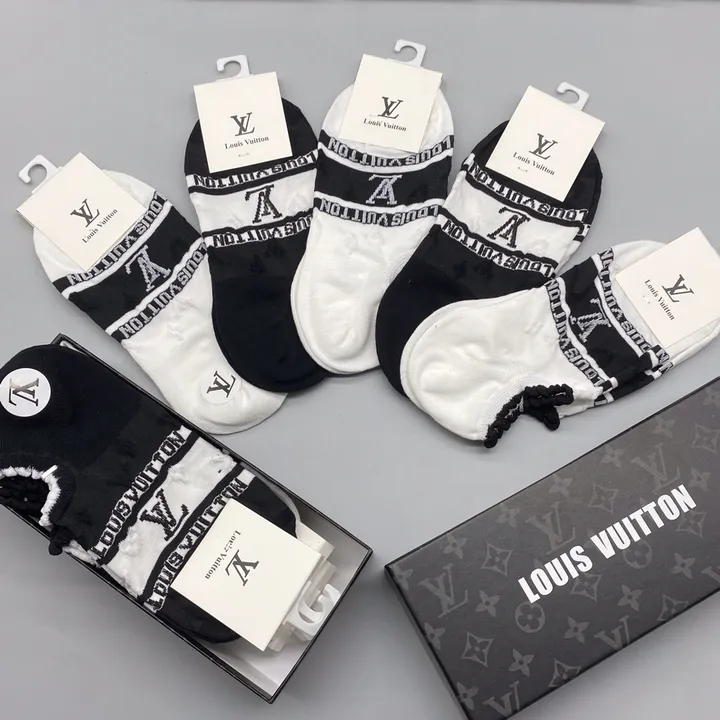 スーパーコピー ルイヴィトン 靴下