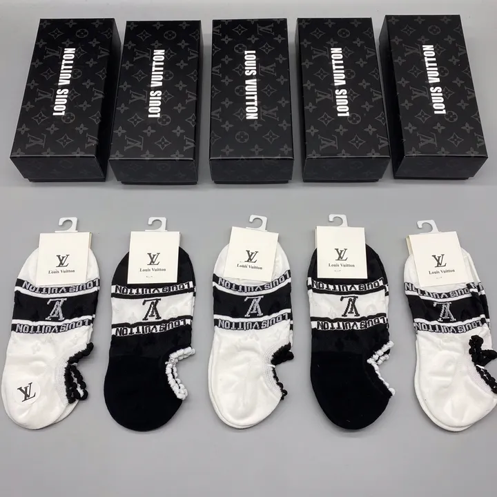 スーパーコピー ルイヴィトン 靴下